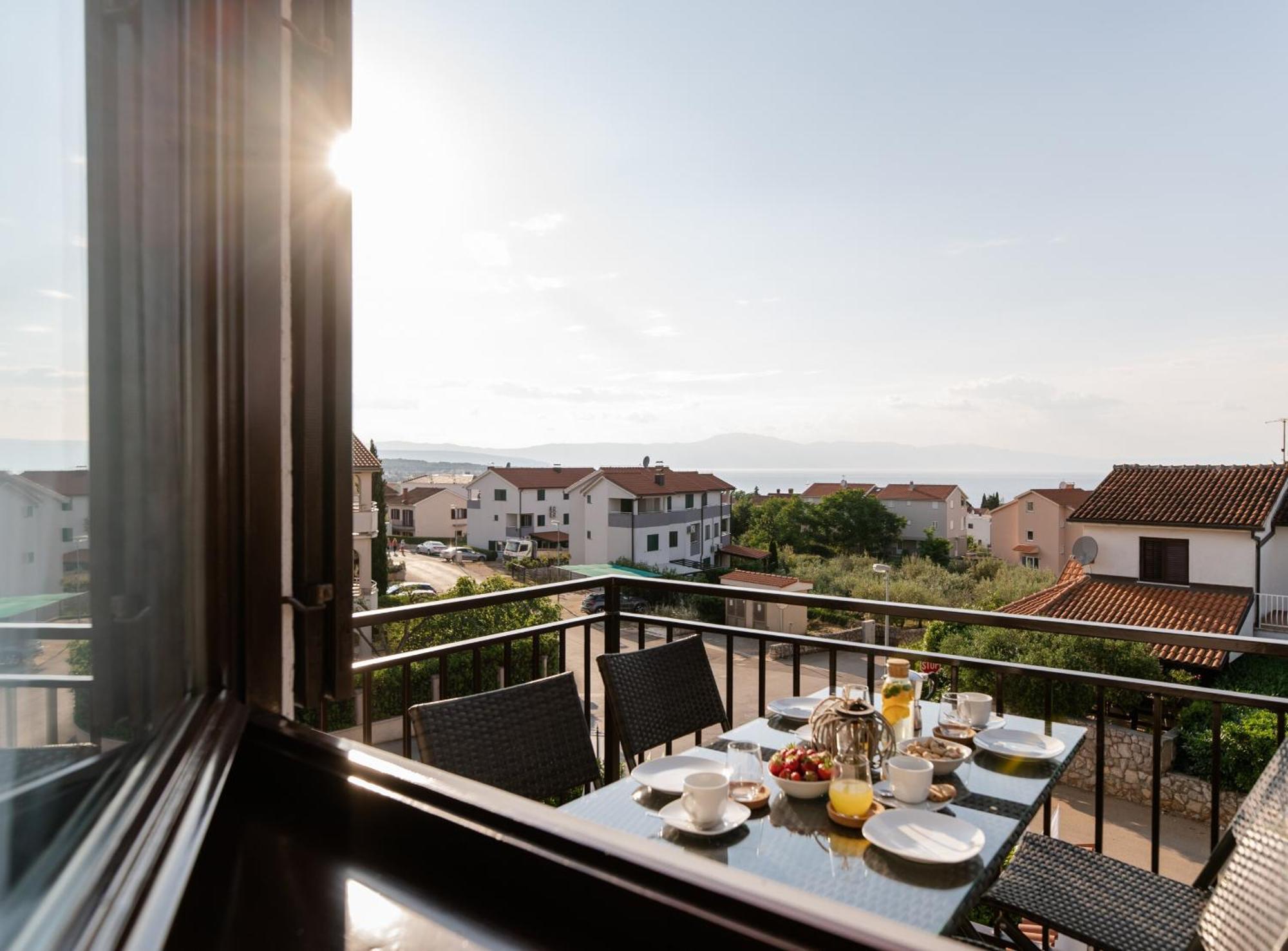 Bubi Apartments Малинска Екстериор снимка