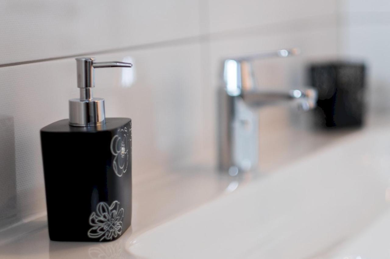 Bubi Apartments Малинска Екстериор снимка