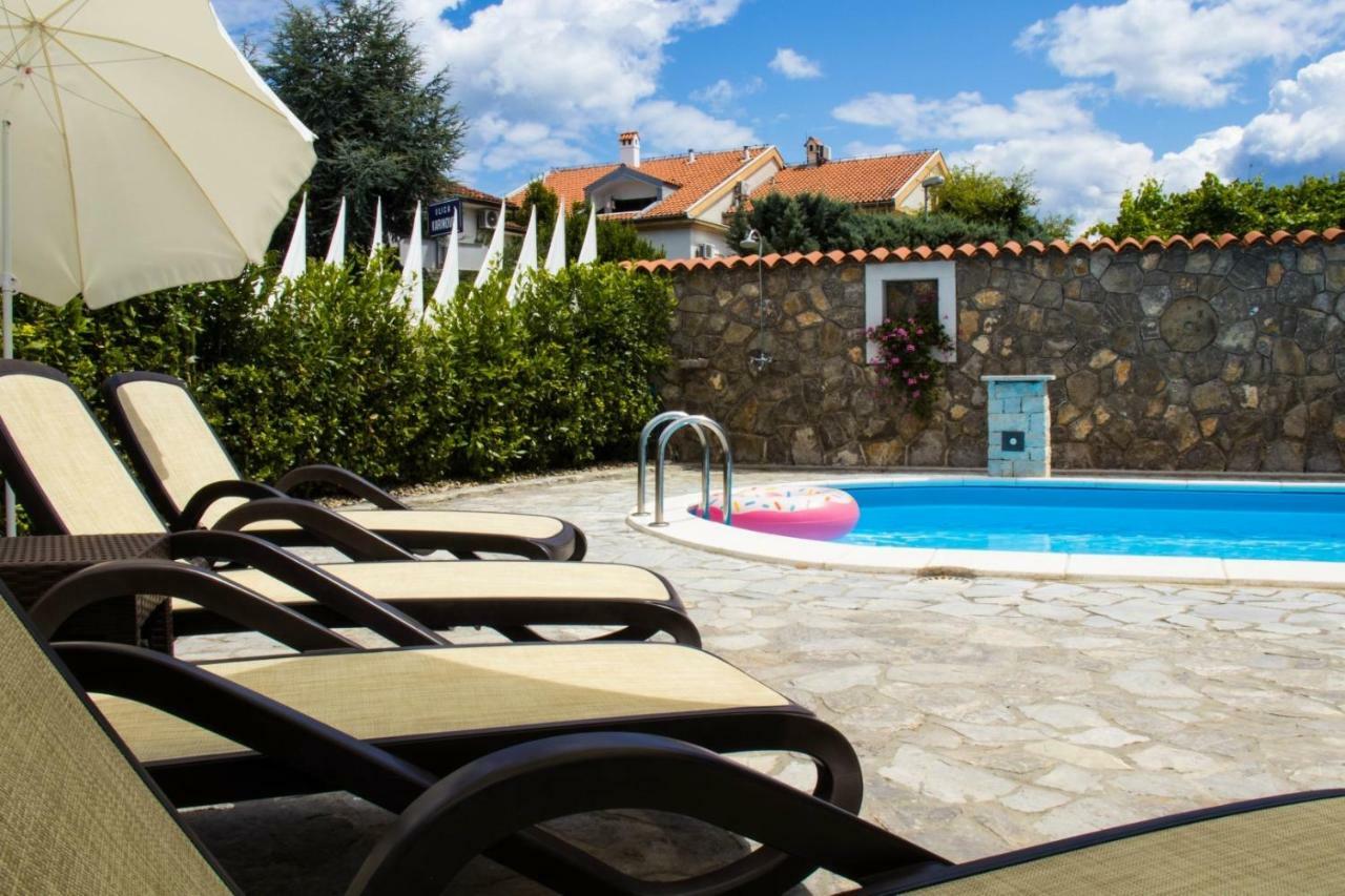 Bubi Apartments Малинска Екстериор снимка