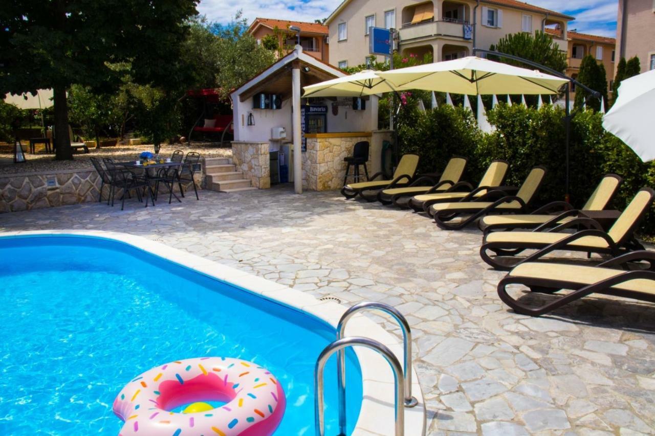 Bubi Apartments Малинска Екстериор снимка